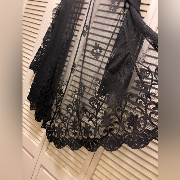 Medium Sheer Lace Black Cardigan - Picture 2 of 8